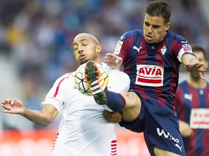 Steven N'Zonzi of Sevilla FC