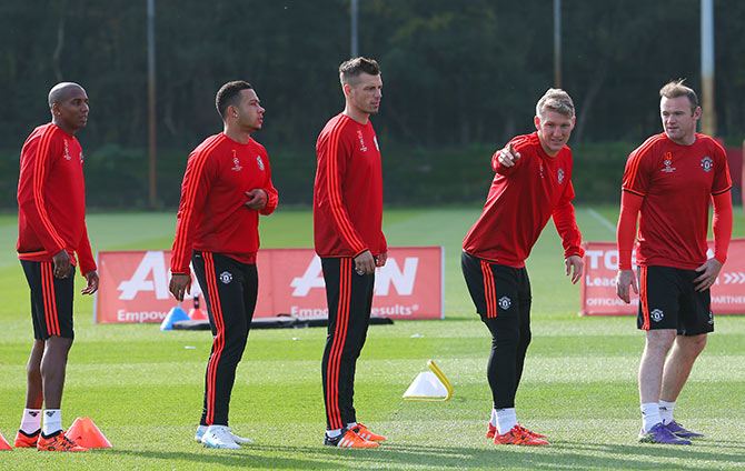 Ashley Young, Memphis, Morgan Schneiderlin, Bastian Schweinsteiger and Wayne Rooney during a Manchester United training 