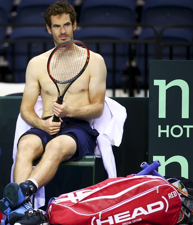 Murray hopes to be fit enough to play Federer, Nadal