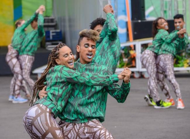 Brazilian dancers