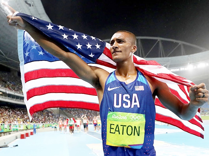 Ashton Eaton repeats as decathlon gold medalist