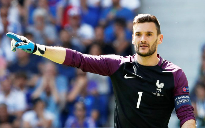 France's captain and goalkeeper Hugo Lloris