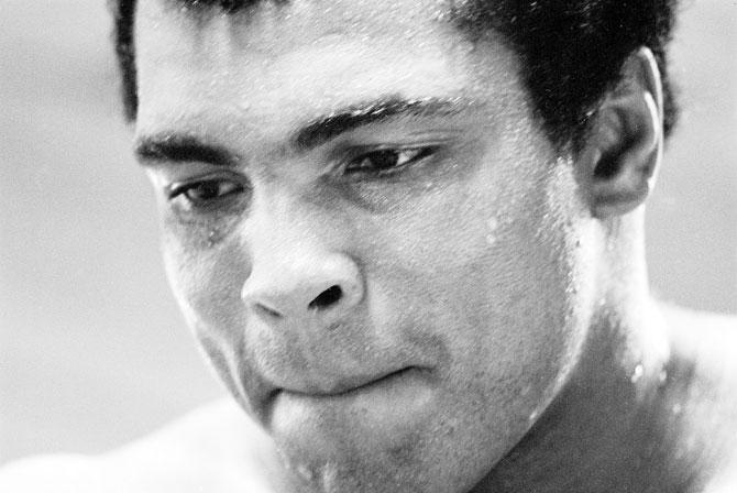 Muhammad Ali trains at his Pennsylvanian mountain retreat in Owigsburg, Pennsylvania, on August 27, 1974 for his fight against George Foreman in Zaire