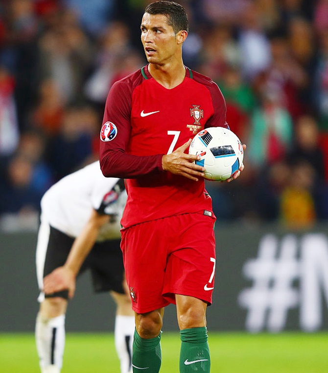 EXPOSED! Ronaldo's set-piece obsession - Rediff.com Sports