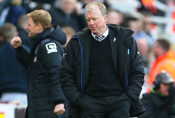 Newcastle United manager Steve McLaren looks dejected 