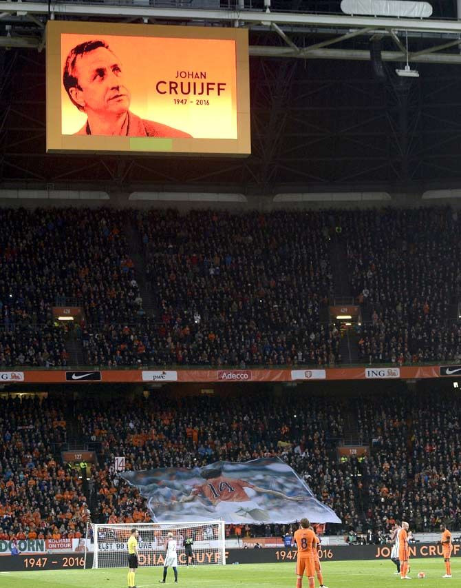 A tribute to Johan Cruyff, March 25, 2016.