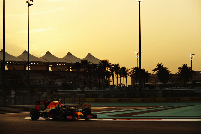 Max Verstappen of the Netherlands drives the (33) Red Bull Racing Red Bull-TAG Heuer RB12 TAG Heuer on track during practice for the Abu Dhabi Formula One Grand Prix on Friday