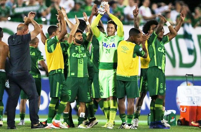 Players of Chapecoense celebrate after their match against San Lorenzo at the Arena Conda stadium in Chapeco, Brazil, November 23, 2016