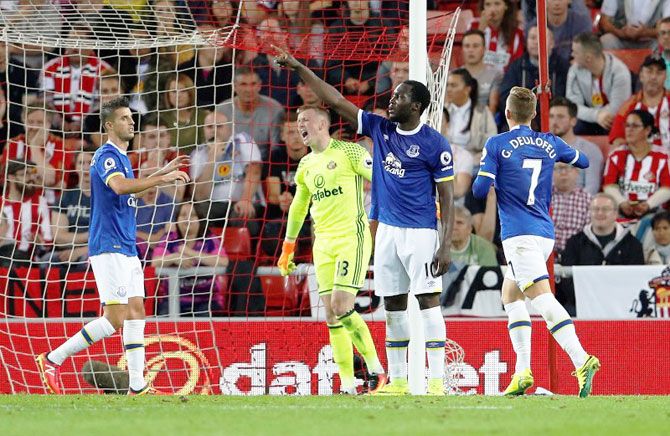 Everton's Romelu Lukaku celebrates scoring 