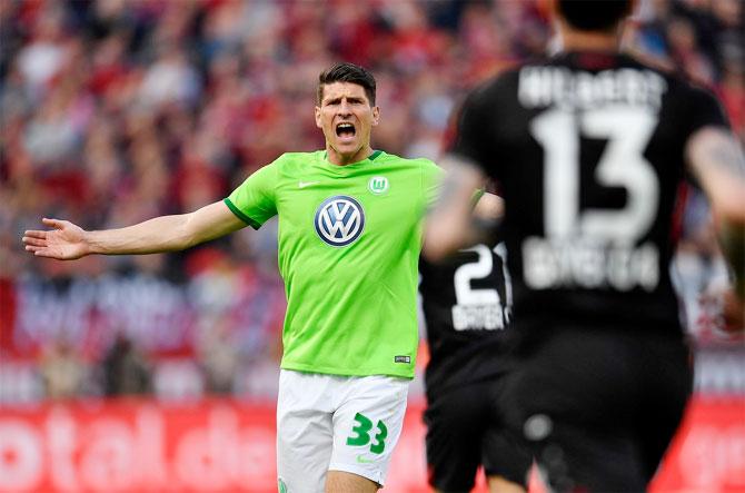 Wolfburg's Mario Gomez celebrates