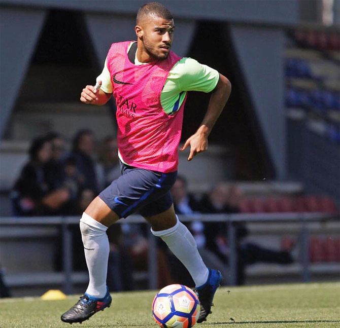 Sports Shots: Barca star Rafinha set to miss crucial month - Rediff Sports