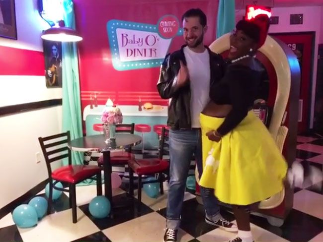 Parents-to-be, Alexis Ohanian and Serena Williams strike a pose
