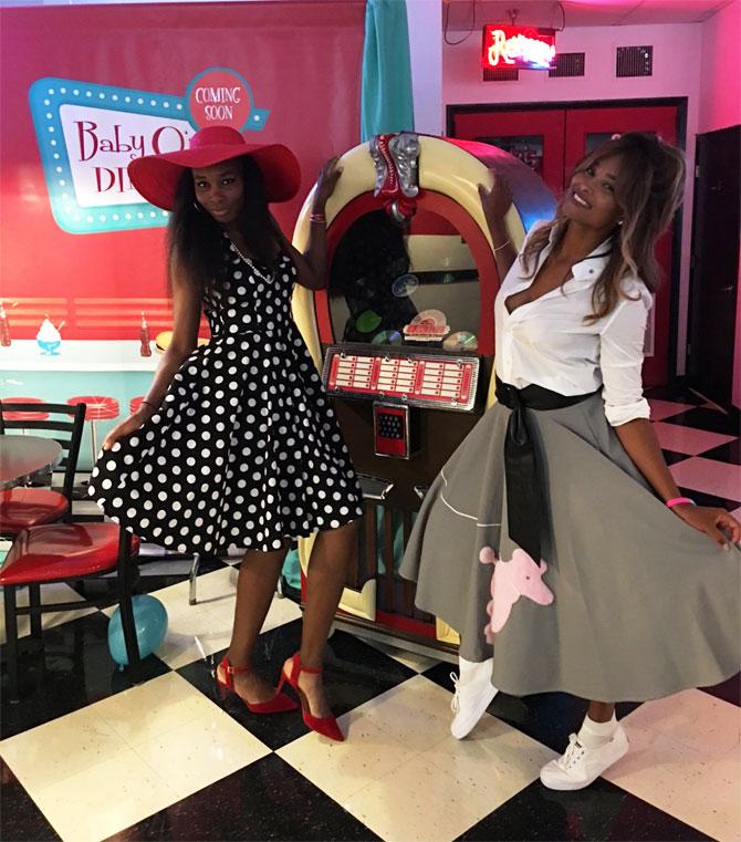 Venus Williams and singer Ciara at the diner