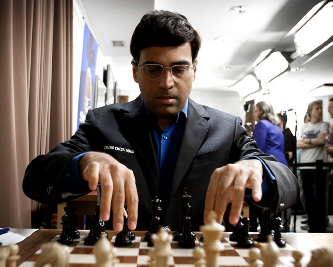 അച്ഛാ, ഞാൻ കംപ്യൂട്ടറിനെ തോൽപിച്ചു! -Akhil Anand, Viswanathan Anand, Chess