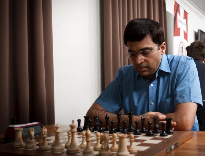 London Chess Classic: Viswanathan Anand makes solid draw against Fabiano  Caruana in first round-Sports News , Firstpost