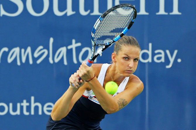 Karolína Pliskova plays a return against Natalia Vikhlyantseva