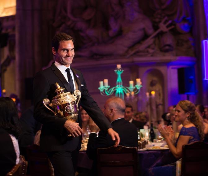 PHOTOS: Federer, Muguruza Sizzle At Wimbledon Champions' Dinner ...