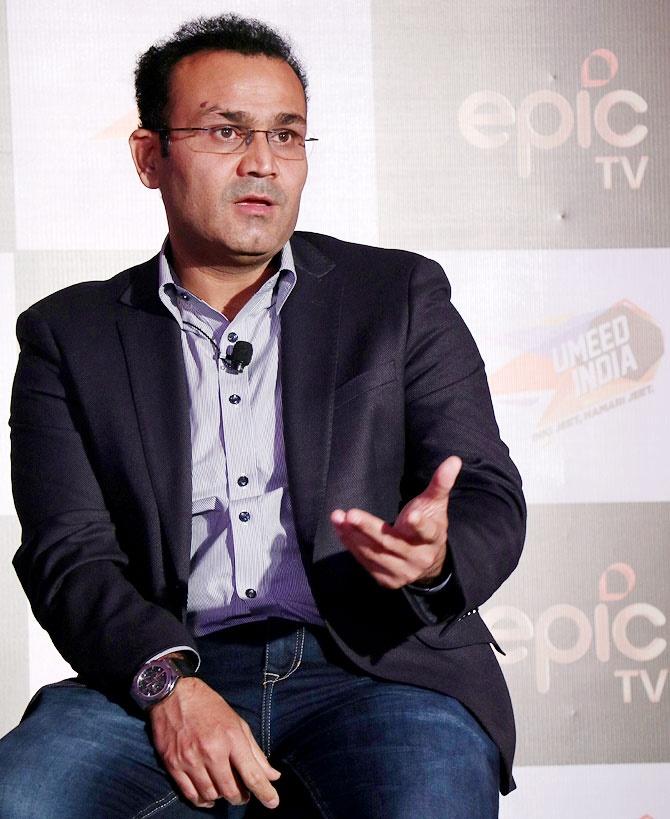 Sportspersons should not enter politics: Sehwag