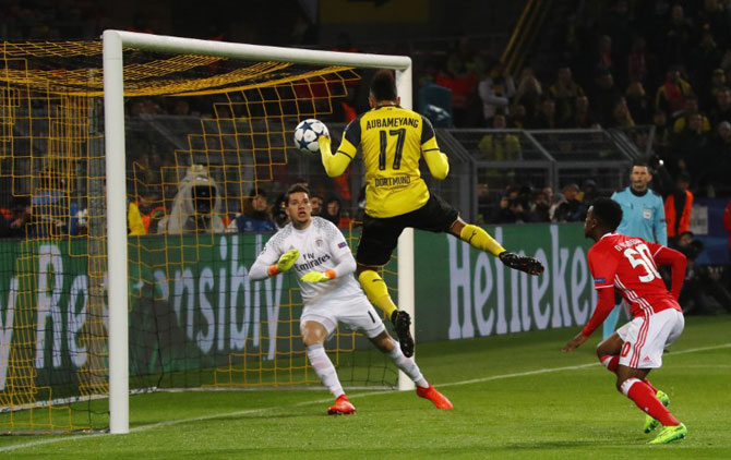 Borrusia Dortmund's Pierre-Emerick Aubameyang scores their opening goal against Benfica during their Champions League Roundof 16 match on Wednesday