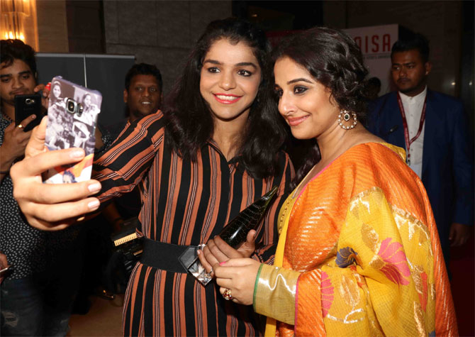 Olympic medalist Sakshi Malik has a fan-girl moment with Vidya Balan