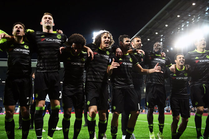 Chelsea score late winner to clinch EPL title - Rediff Sports