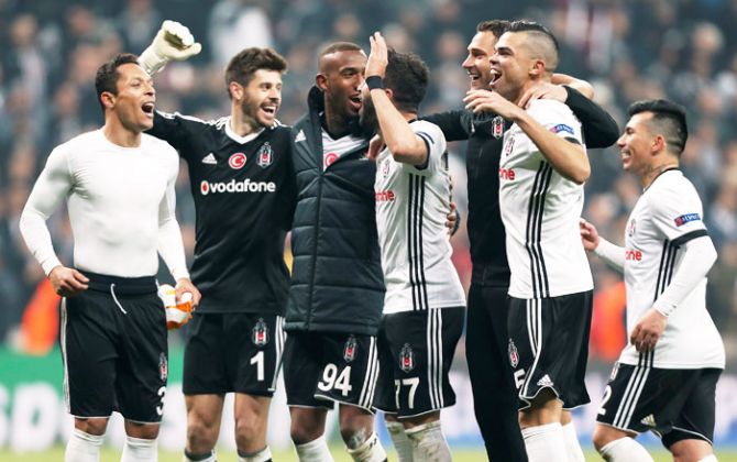 Besiktas' Pepe, Adriano, Anderson Talisca and teammates celebrate after the match against Porto  at Vodafone Arena in Istanbul