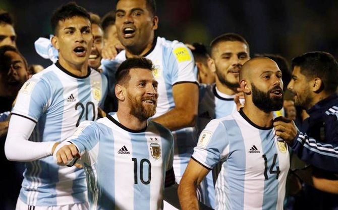 Lionel Messi and Argentina teammates
