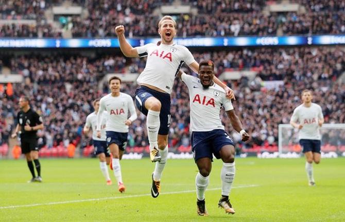 Harry Kane celebrates