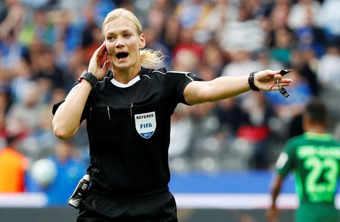 Referee Bibiana Steinhaus officiates during her first Bundesliga match between Hertha BSC Berlin and SV Werder Bremen on Sunday