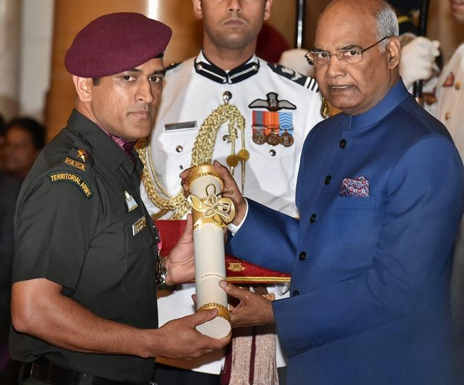 PHOTOS: Dhoni, Advani receive Padma Bhushan award - Rediff Cricket