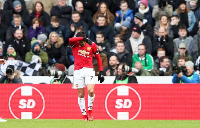 Manchester United’s Alexis Sanchez wears a dejected look