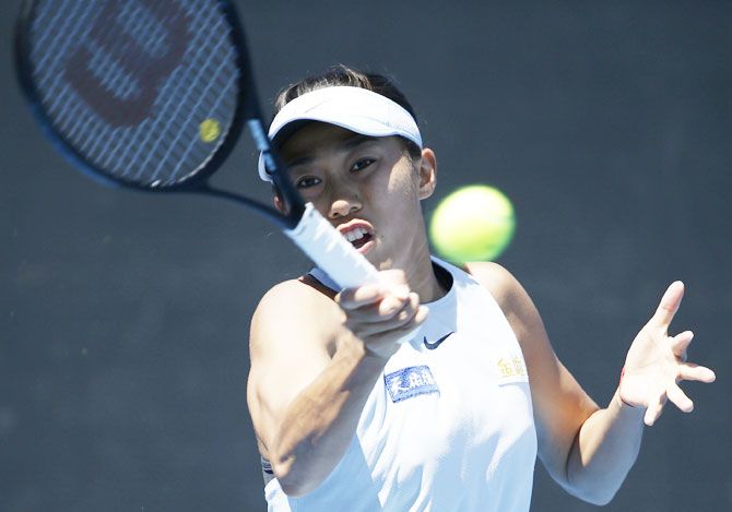 China's Zhang Shuai playa a return against Czech Republic's Denisa Allertova