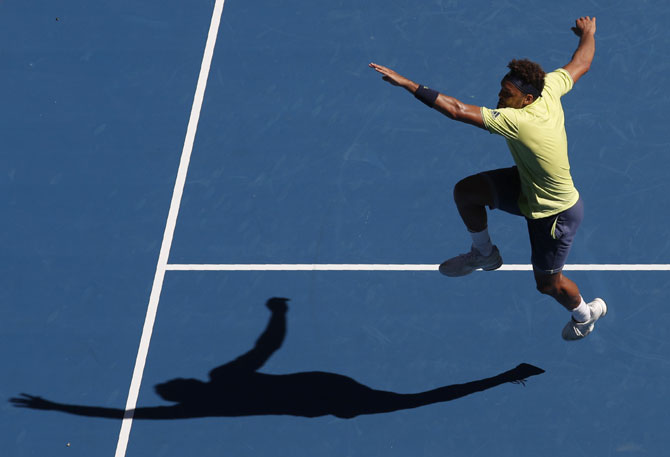 France's Jo-Wilfried Tsonga celebrates after defeating Canada's Denis Shapovalov in their 2nd round match on Wednesday