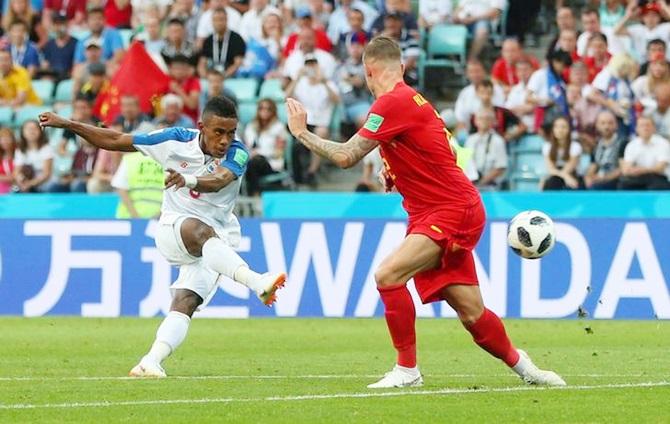 Panama's Edgar Barcenas shoots at goal.