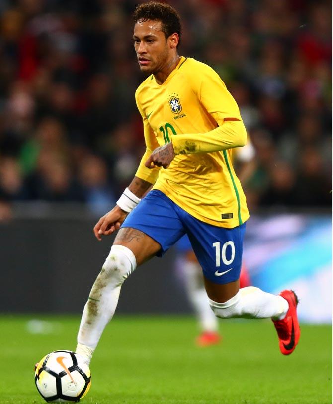 Neymar's slim shoulders carry Brazil's burden of hopes - Rediff.com Sports