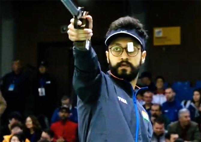 Abhishek shoots World Cup gold, bronze for Chaudhary