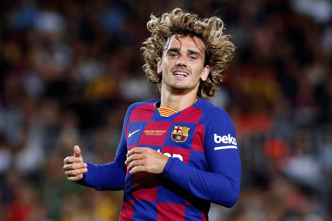 Antoine Griezmann tends to perform best when playing off a centre forward such as Olivier Giroud with France or Diego Costa at Atletico, but he will be expected to lead the attack against Betis, with Rafinha and Sergi Roberto likely to be the wide forwards and Messi potentially playing a role as a substitute