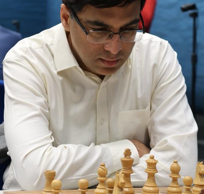 Tata Steel 2018, 2: Giri beats Kramnik to grab lead