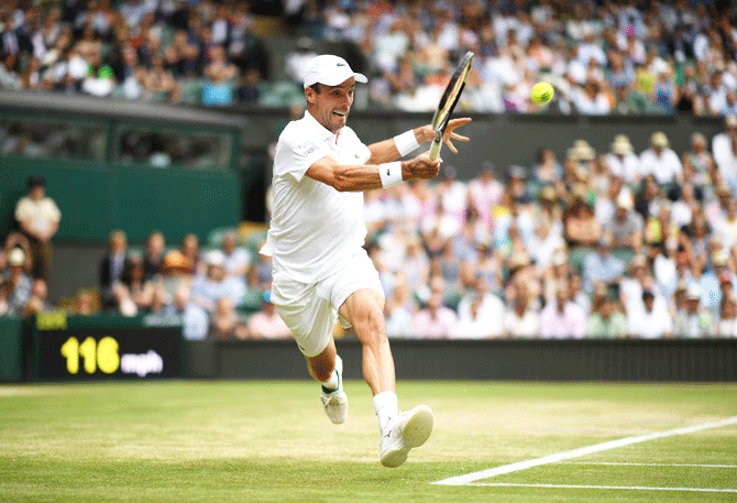 Djokovic holds off spirited Agut to reach Wimbledon final - Rediff Sports