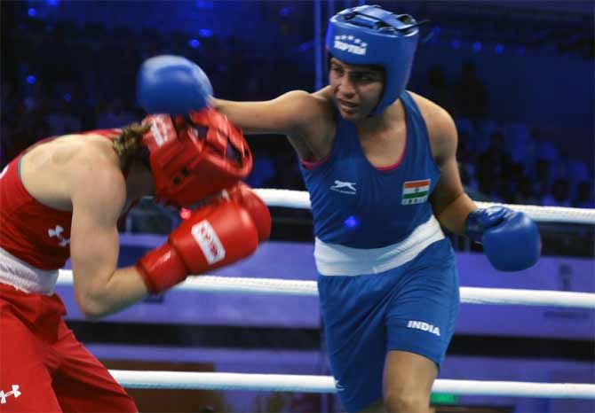 Punjab's Simranjit Kaur defeated Uzbek boxer Raykhona Kodirova 4-1 in the 60kg quarter-finals bout to confirm her second successive medal at the Asian Championships