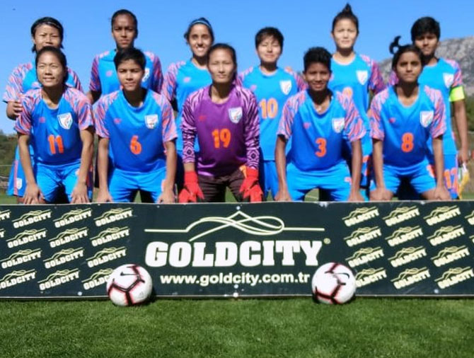  The Indian women's football team