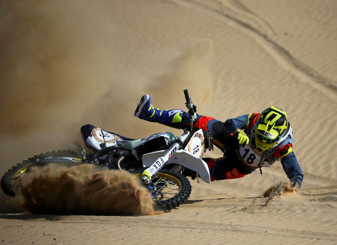  UAE'sMark Ackerman crashes during the Dubai International Baja 2019 in Dubai, United Arab Emirates, on on Friday, March 8