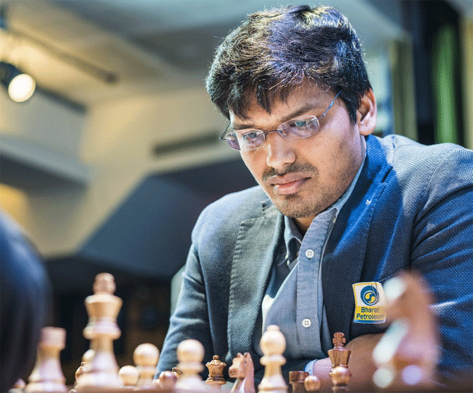 P Harikrishna went down in round five to Dutch GM Anish Giri and then shared honours in the other three matches on Sunday night.
