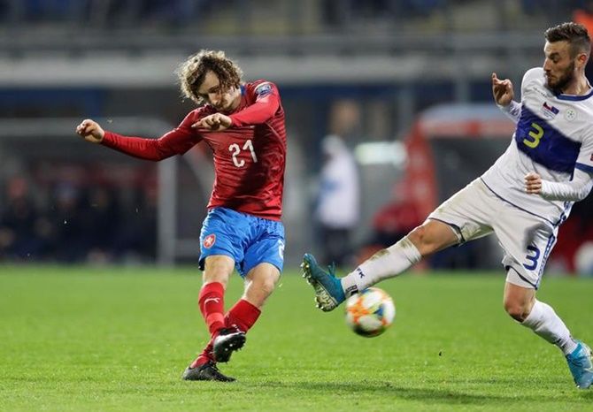 Alex Kral scores the Czech Republic's opening goal against Kosovo.
