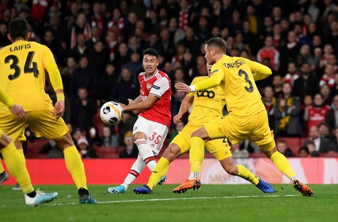 Gabriel Martinelli scores Arsenal's second goal against Standard Liege in the Europa League Group F match at Emirates Stadium, London.