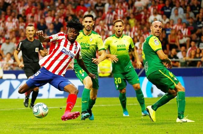 Thomas Partey scores