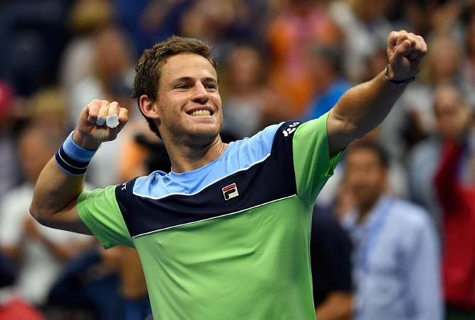 Diego Schwartzman celebrates after beating Alexander Zverev