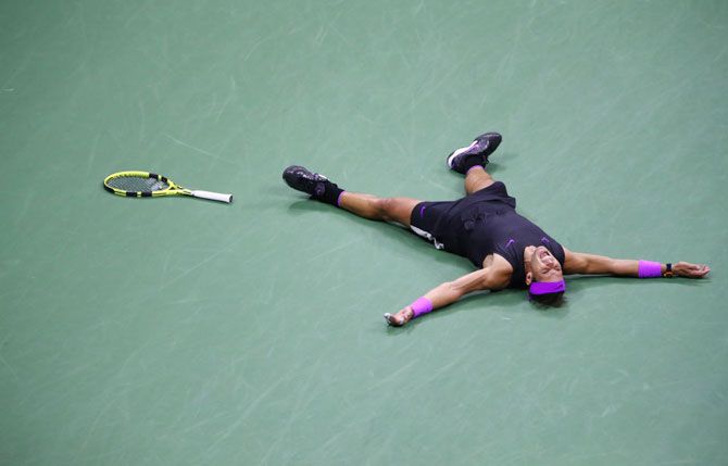 Rafael Nadal celebrates after defeatin Daniil Medvedev to win US Open 