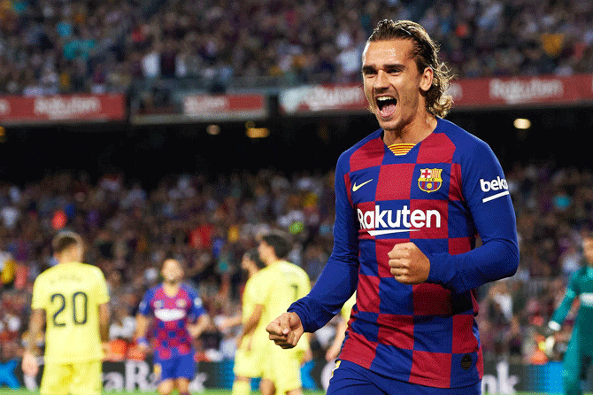 FC Barcelona's Antoine Griezmann celebrates on scoring the opening goal against Villarreal CF