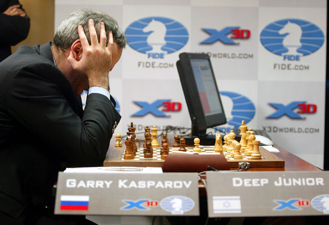 Deep Blue, IBM's supercomputer, defeats chess champion Garry Kasparov in  1997 – New York Daily News